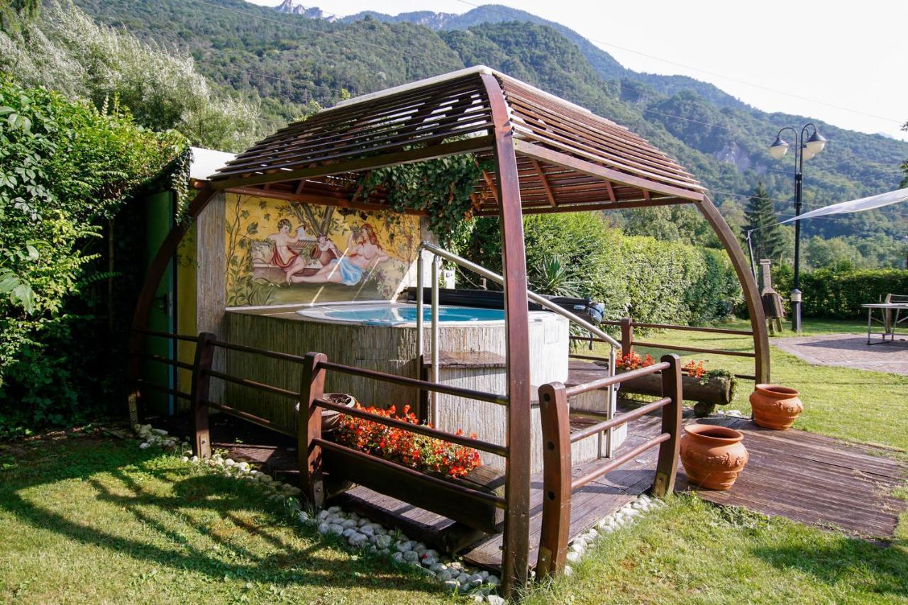 Hotel Aurora Cimego Esterno foto
